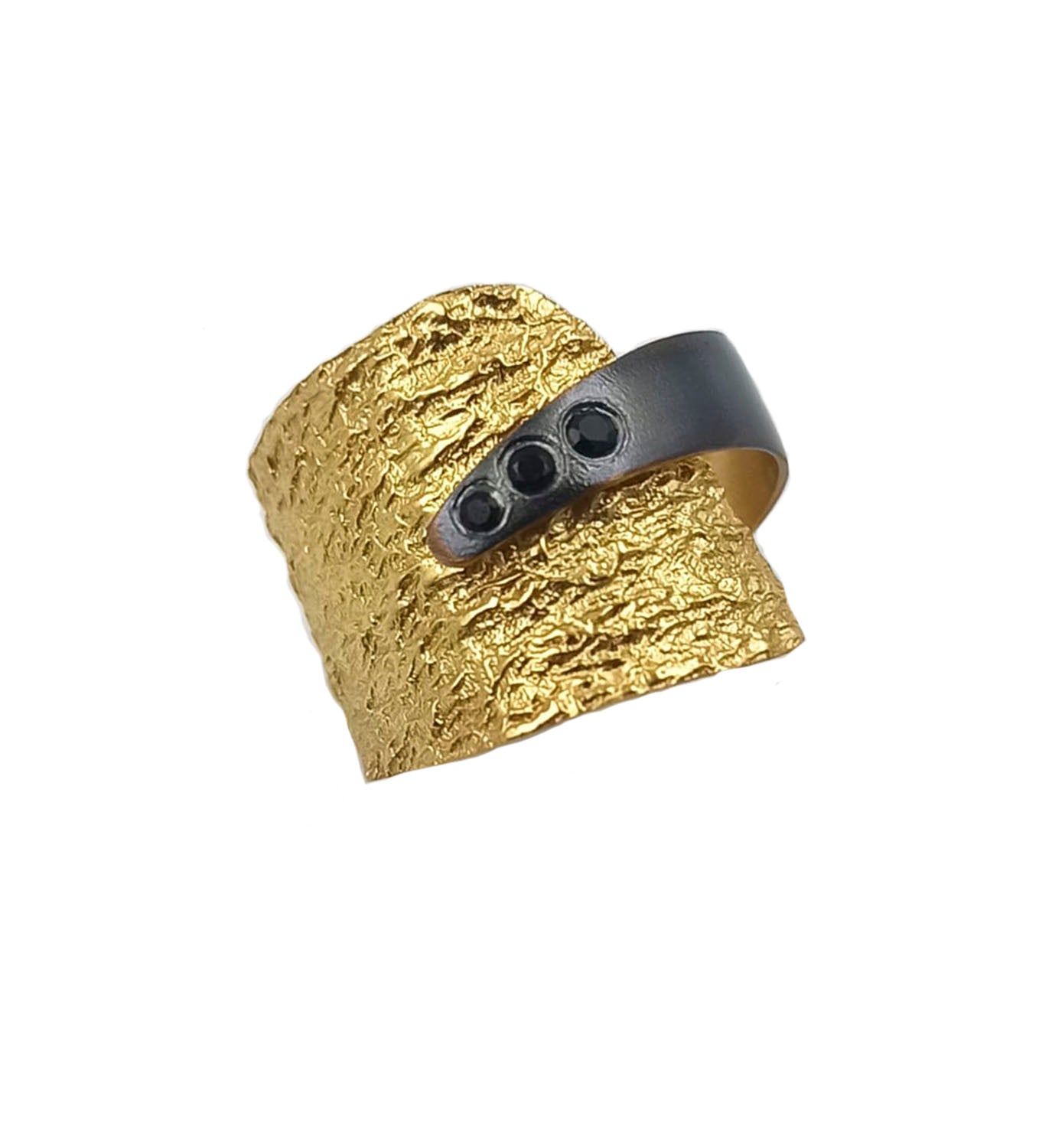 Gold Curved Crystal RIng - DIGS