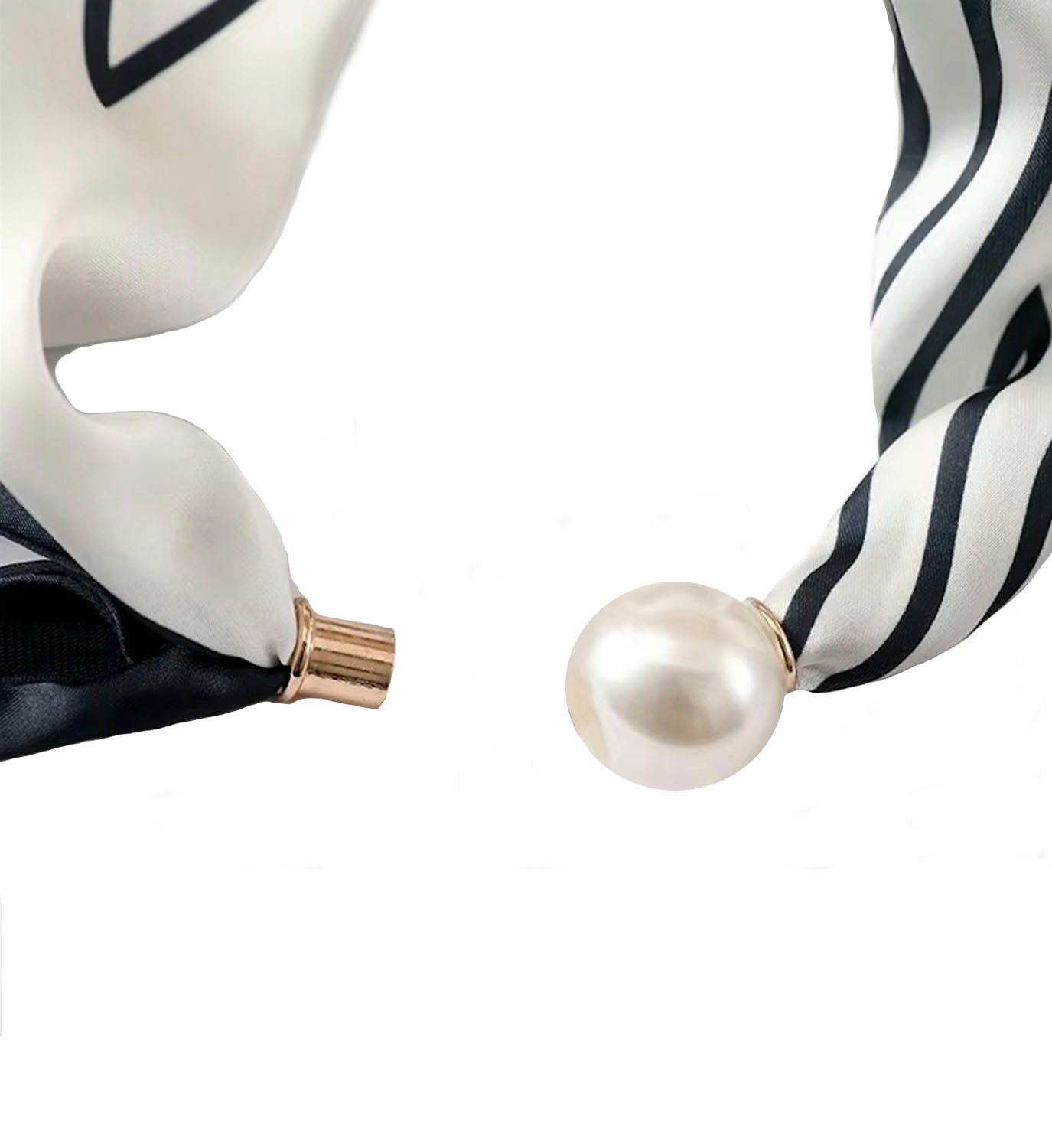 Pearl Necktie