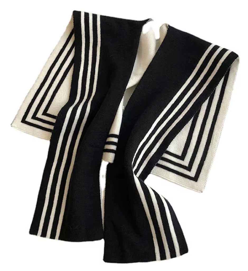 Border Stripe  Shoulder Sweater