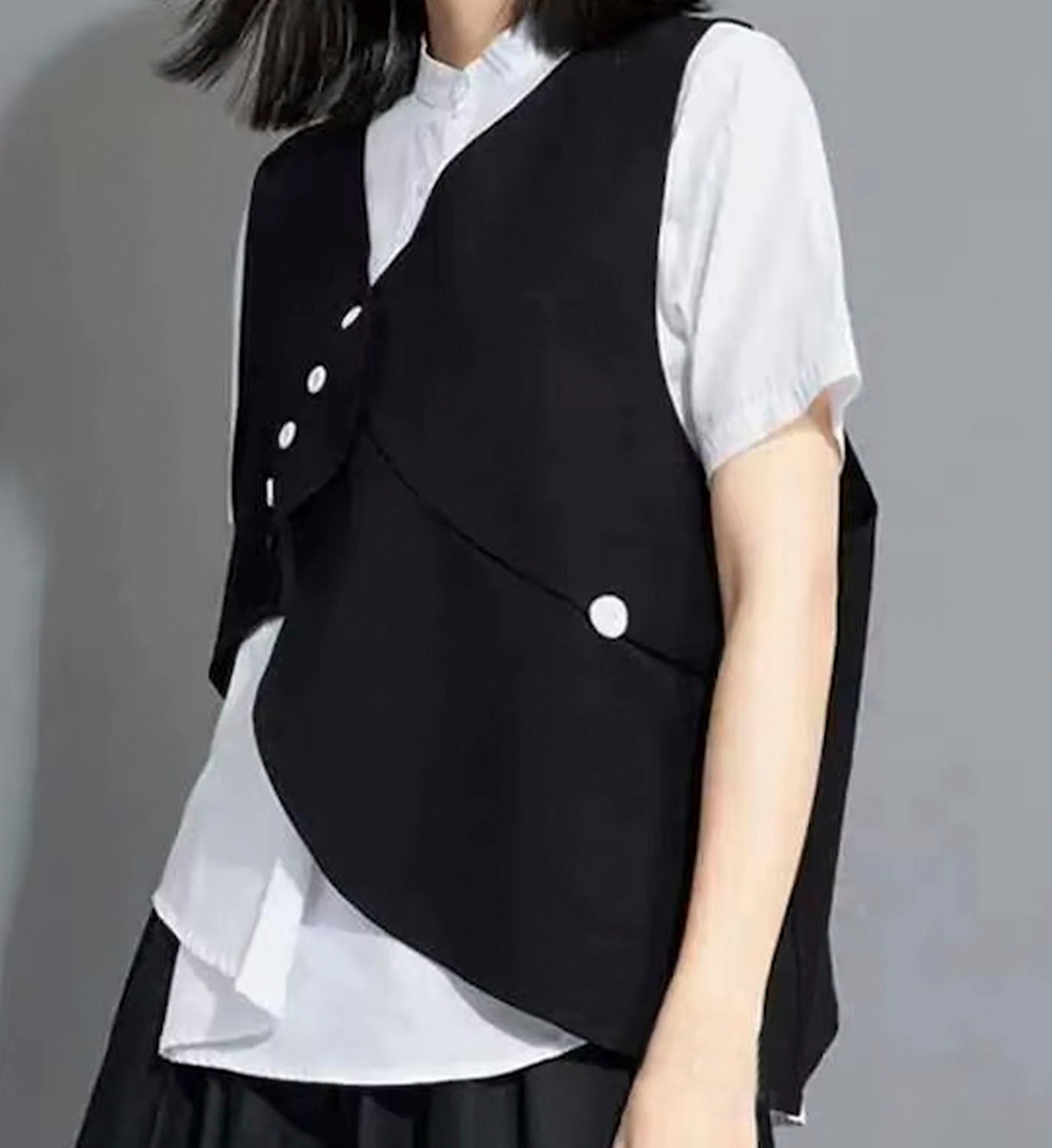 Diagonal Button Vest