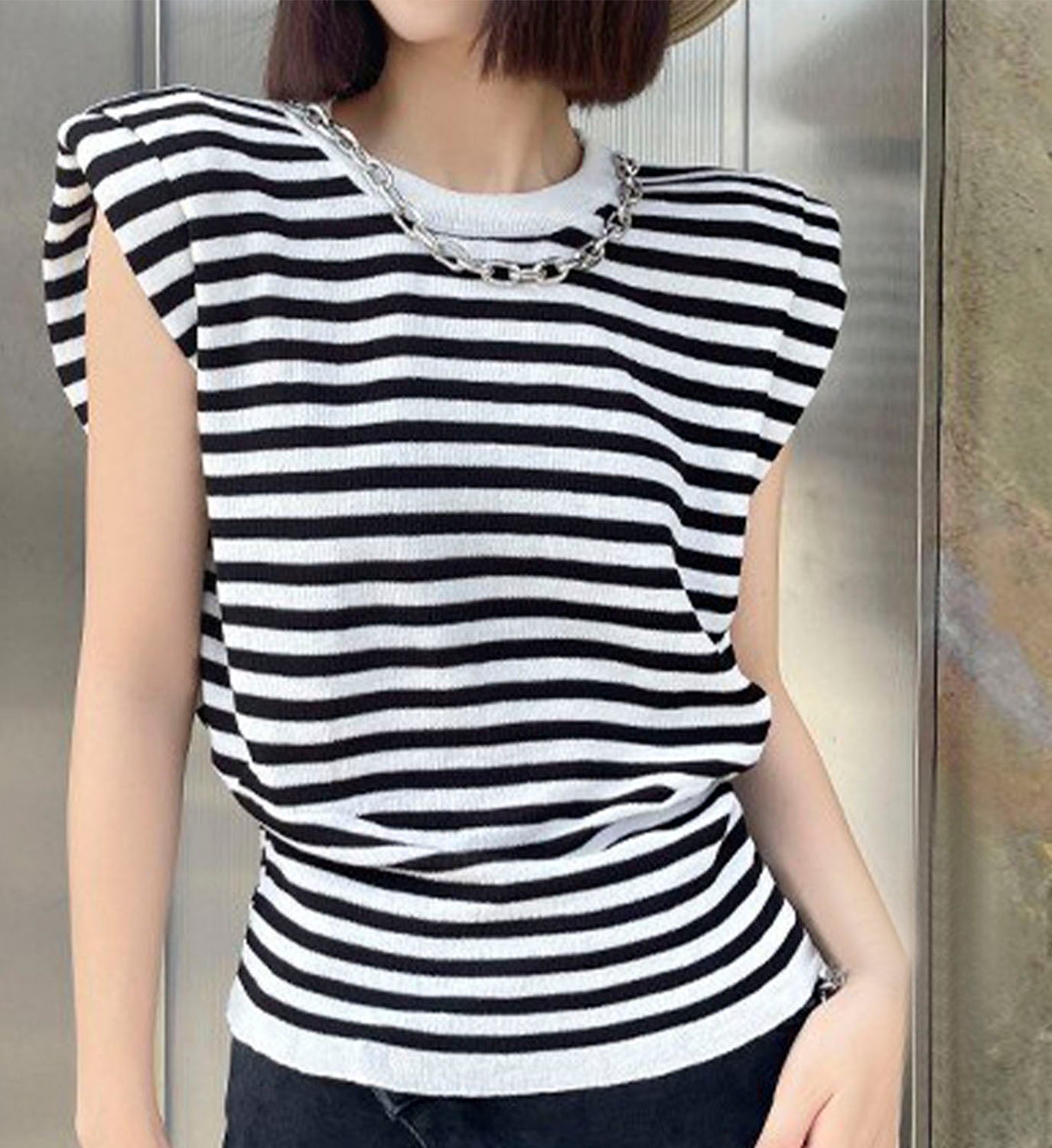 Padded Shoulder Chain Top